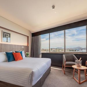 Deluxe King Room Harbour View