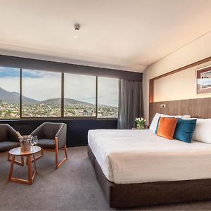 Deluxe King Room Mountain View
